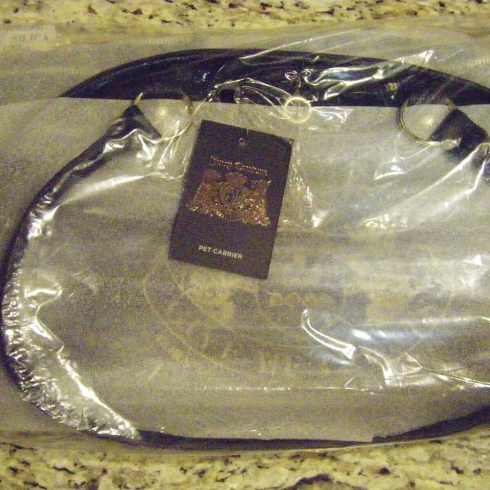 Juicy Couture Pet Carrier Crown Black Faux Suede Small Dog Cat Carrier 10 lbs. - Picture 13 of 15